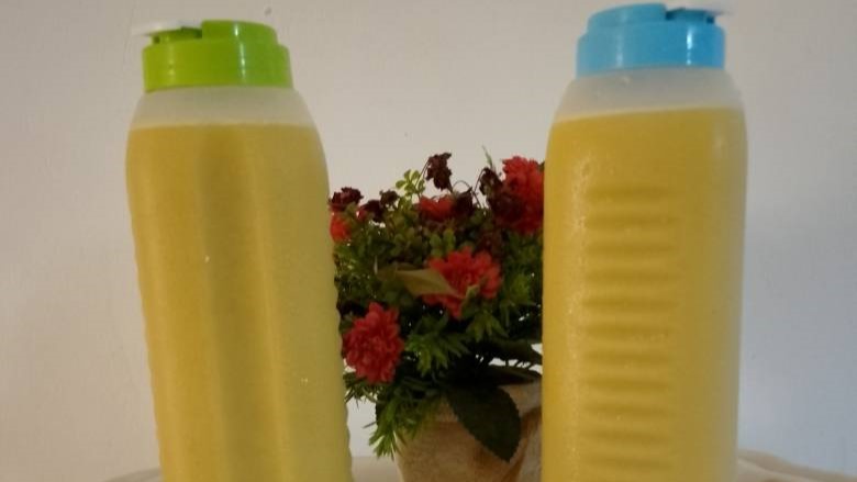 My shop would sell a lifestyle through selling freshly made juices from organic&nbsp;fruits